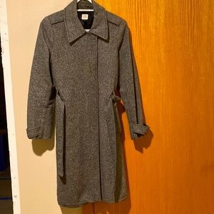 Black and white tweed mid length jacket. Great condition! Old navy